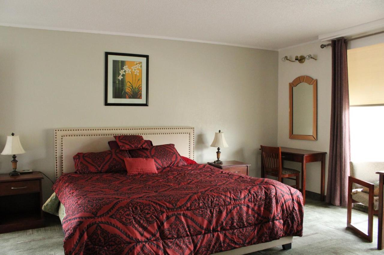 American Travel Inn Pullman Eksteriør bilde